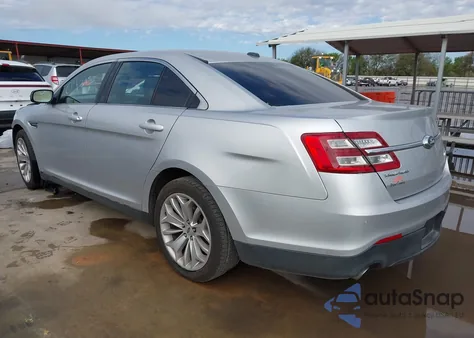 2018 Ford Taurus Limited z USA, uszkodzony, nr VIN 1FAHP2F87JG109691